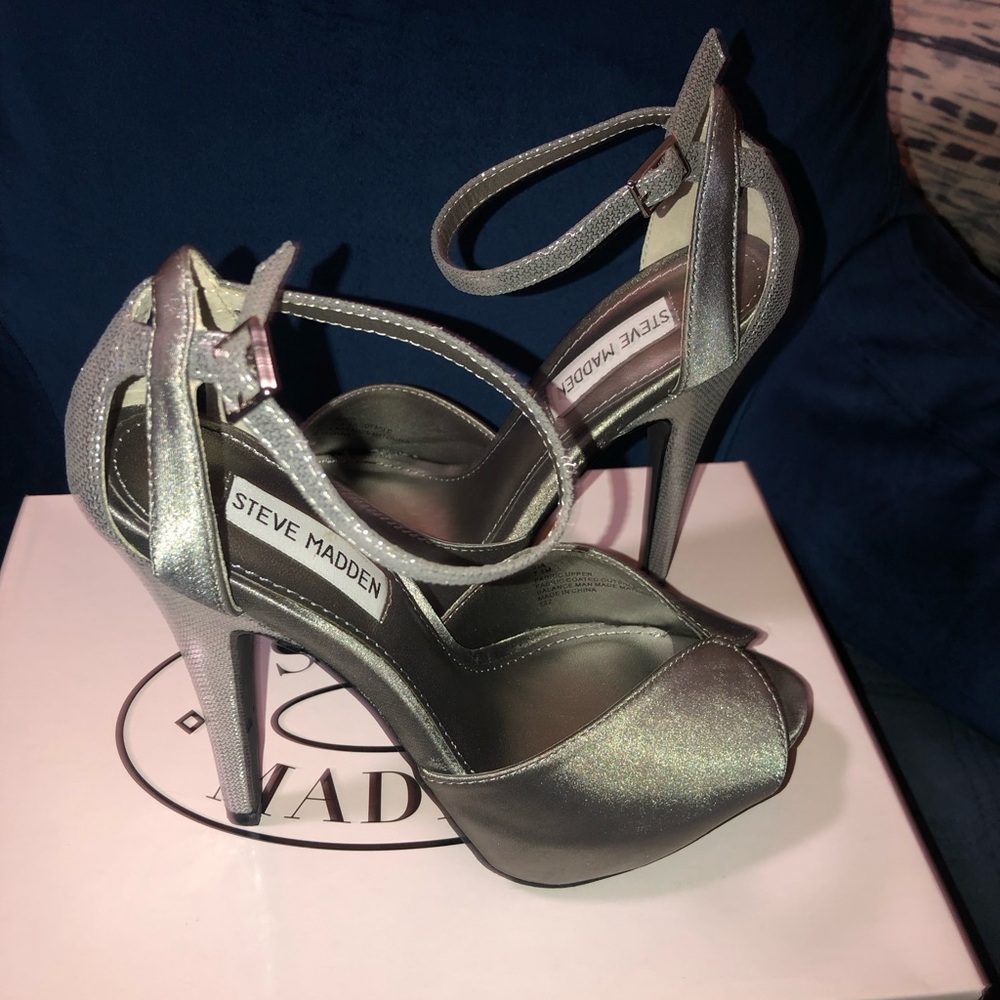 Like New - Steve Madden Tia Silver Satin Heels - Picture 8 of 10